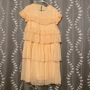 Piper & Scoot: The Cipriano Ruffle Dress in Peach
Small